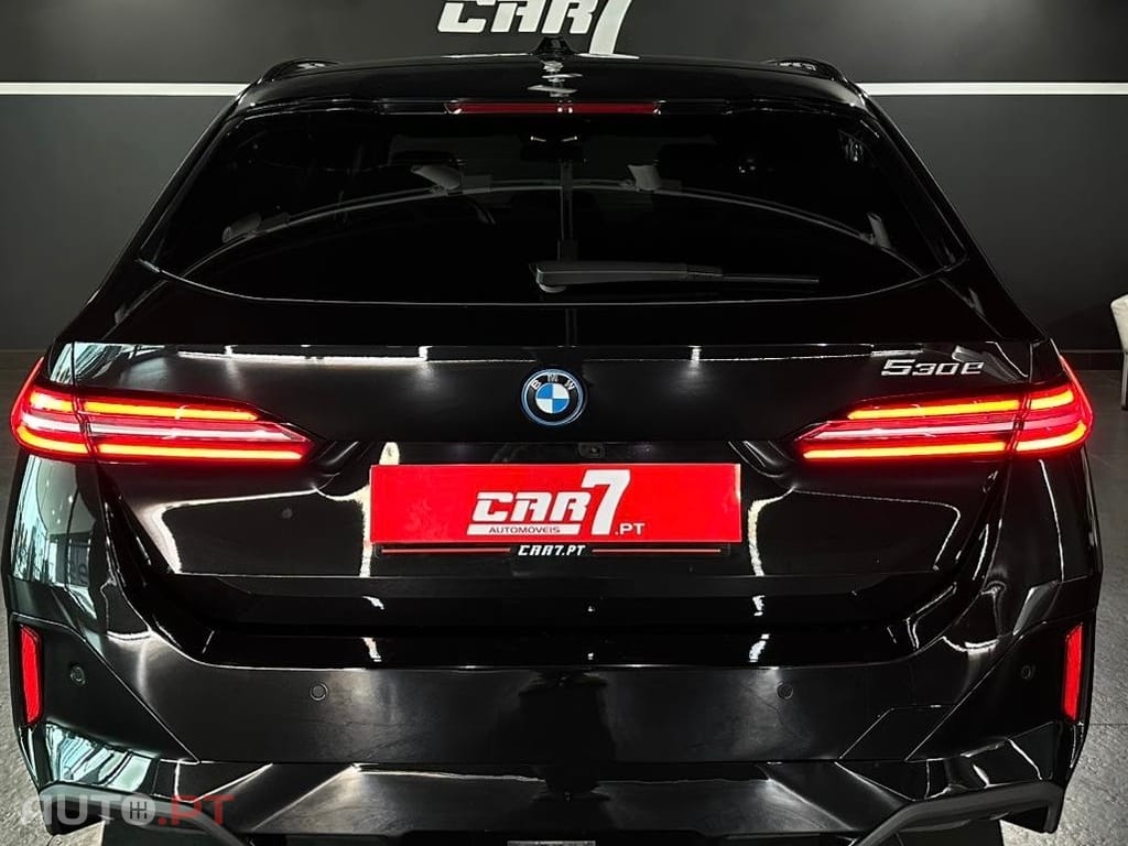 BMW 530 e Pack Desportivo M
