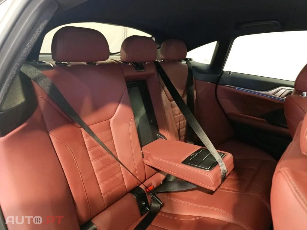 BMW i4 eDrive40 Desportiva M