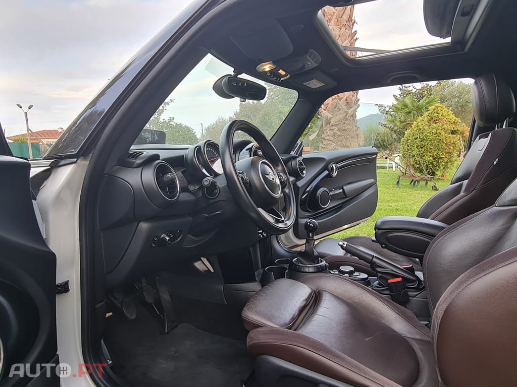 MINI Cooper Cooper D