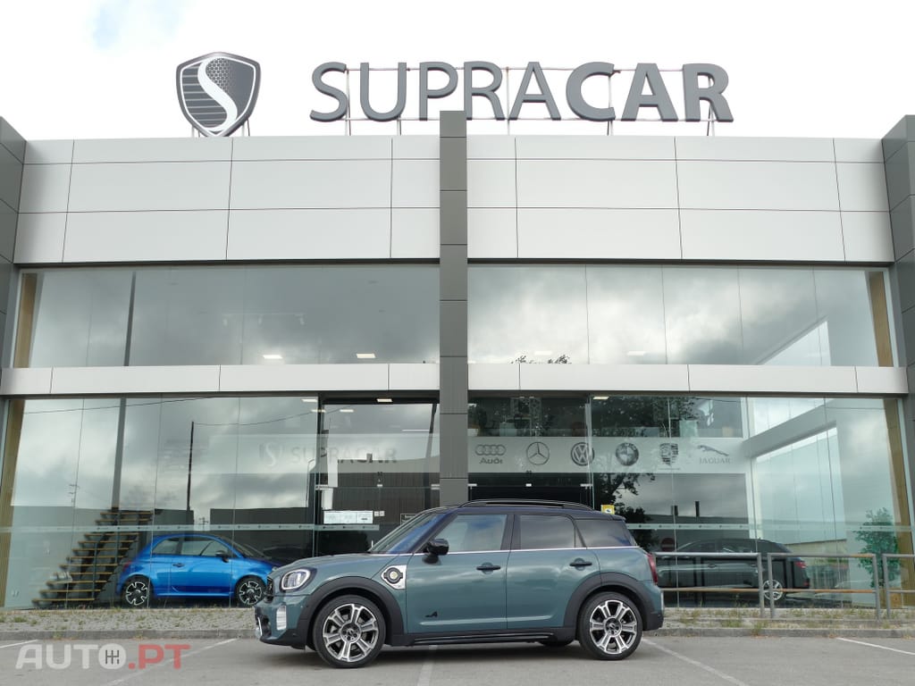 MINI Countryman Cooper SE ALL4 Classic Auto