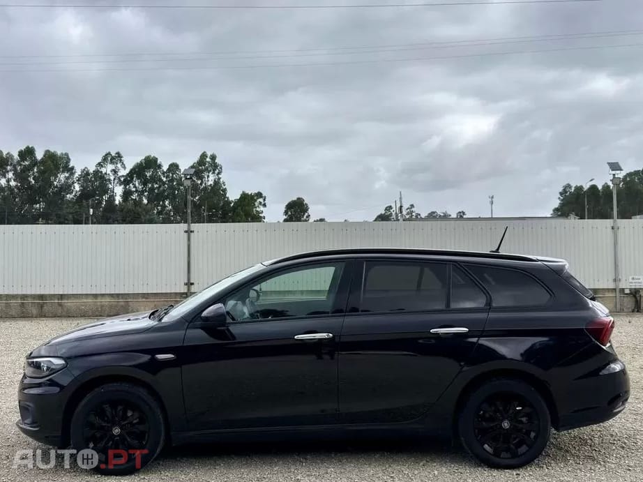 Fiat Tipo 1.3 M-Jet Lounge Tech