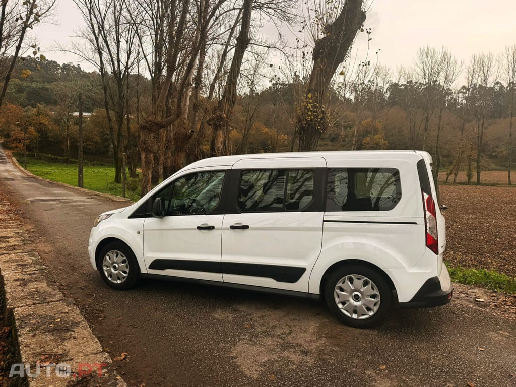 Ford Tourneo Grand 1.5 TDCi Trend Powershift