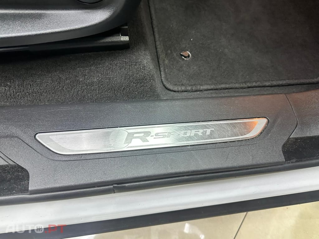 Jaguar F-Pace 2.0 i4D R-Sport AWD Aut.