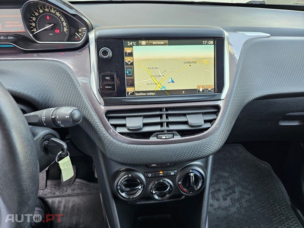 Peugeot 2008 1.2 PureTech Style