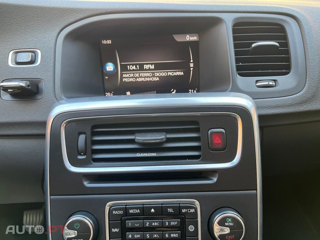 Volvo V60 2.0 D2 Momentum