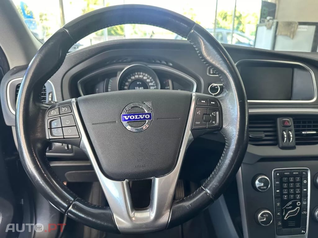 Volvo V40 1.6 D2 Momentum Eco