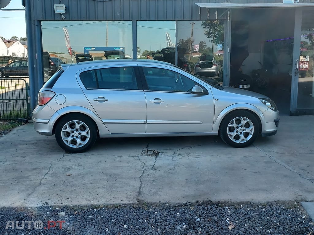 Opel Astra 1.4 Cosmo