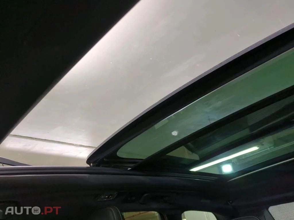 Volvo XC60 2.0 T8 PHEV R-Design AWD