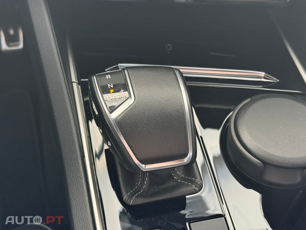 Volkswagen Touareg 3.0 TDI V6 R-Line