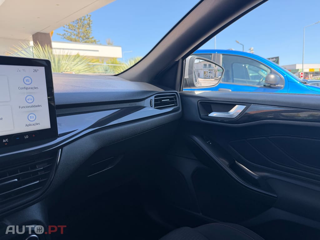 Ford Focus 1.0 EcoBoost MHEV ST-Line