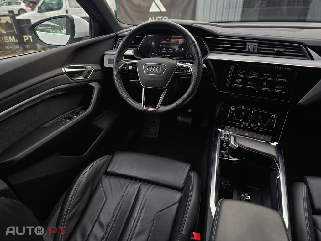 Audi E-Tron 55 quattro S line