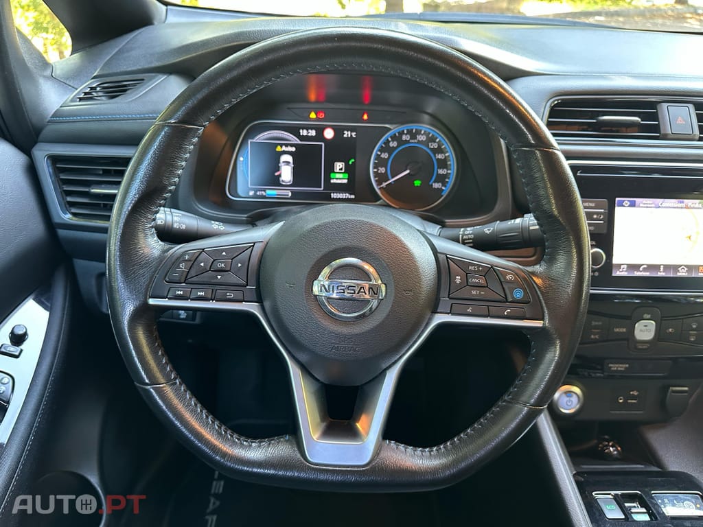 Nissan Leaf Tekna ProPilot Park