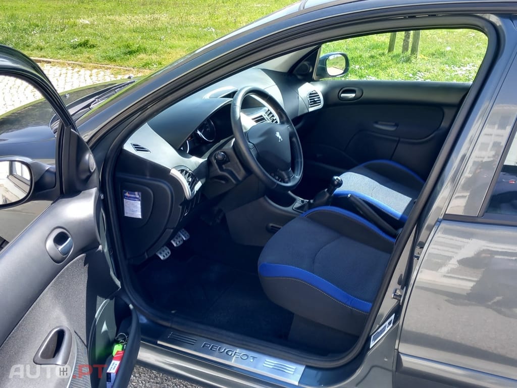 Peugeot 206 + 1.4 HDI Basis