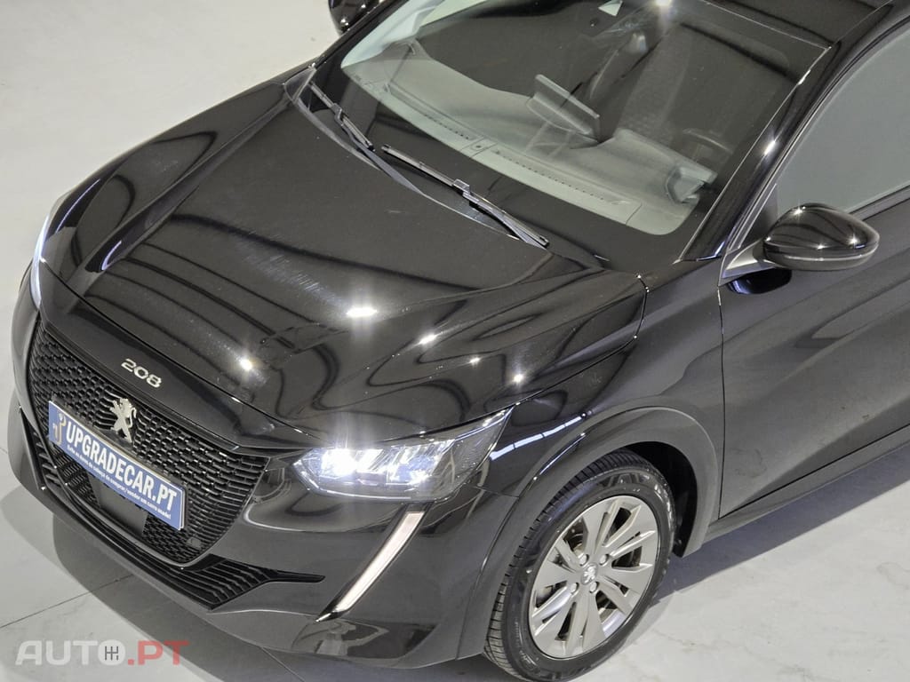 Peugeot E-208 50 kWh Style