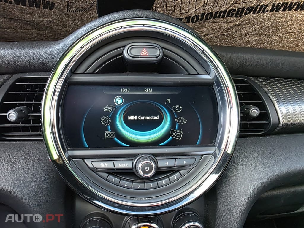 MINI Cooper John Cooper Works Auto Desportiva