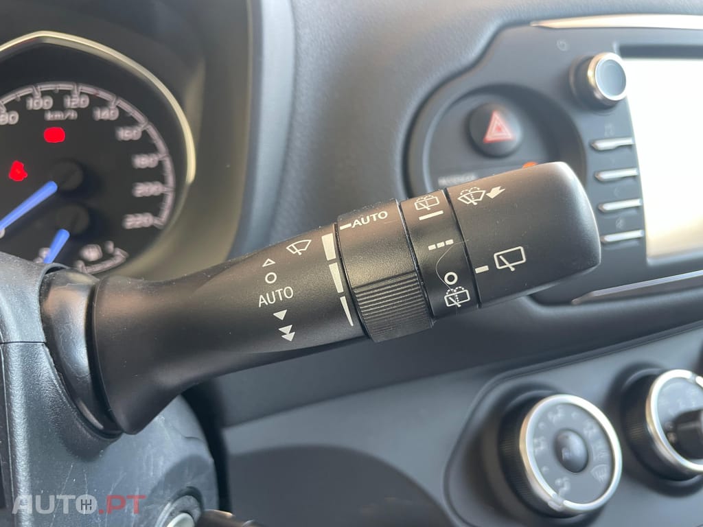 Toyota Yaris 1.0 VVT-i 20 Anos