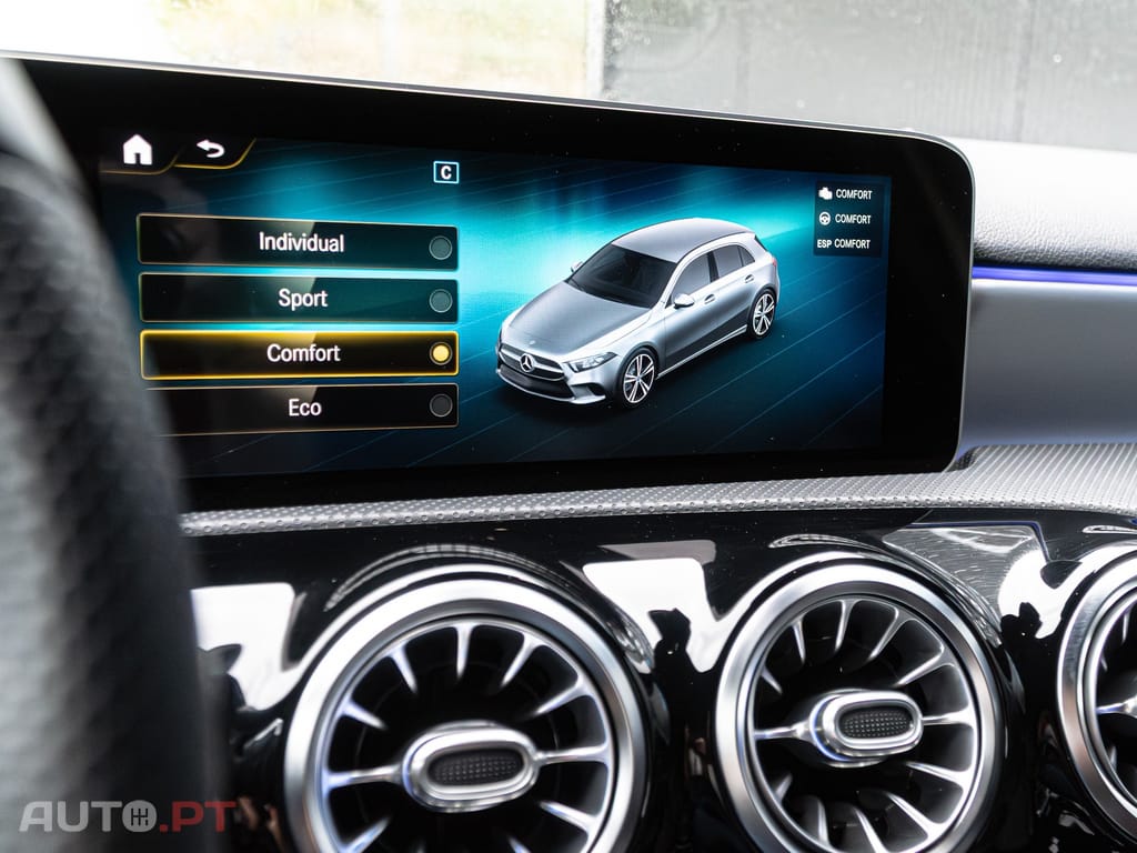Mercedes-Benz A 180 d AMG Line PACK NIGHT