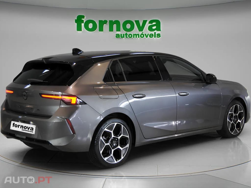 Opel Astra 1.2 T GS Aut.