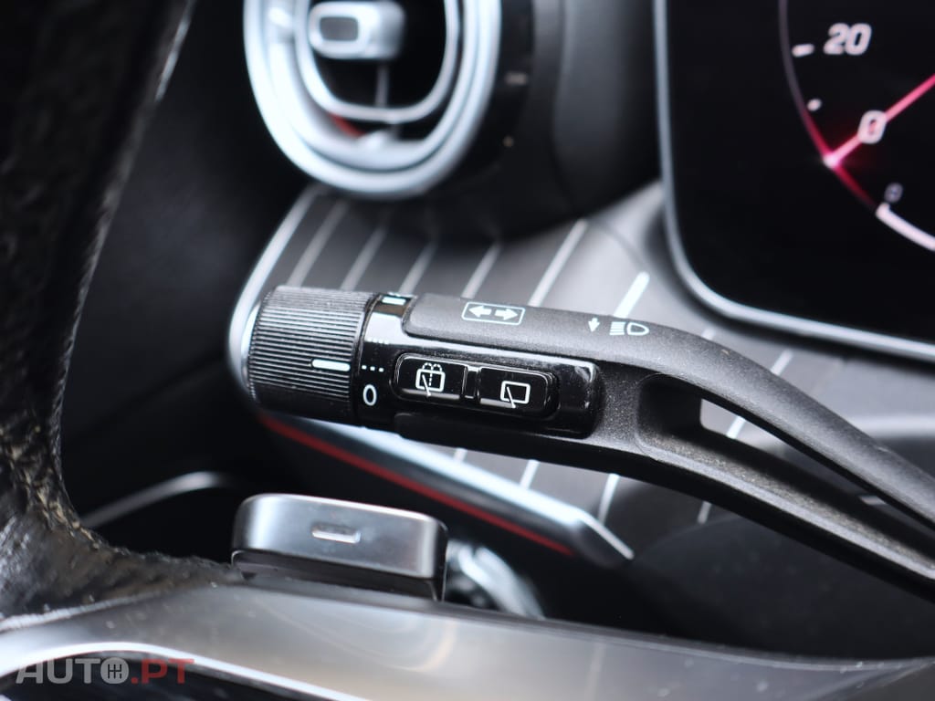 Mercedes-Benz C 300 e AMG Line