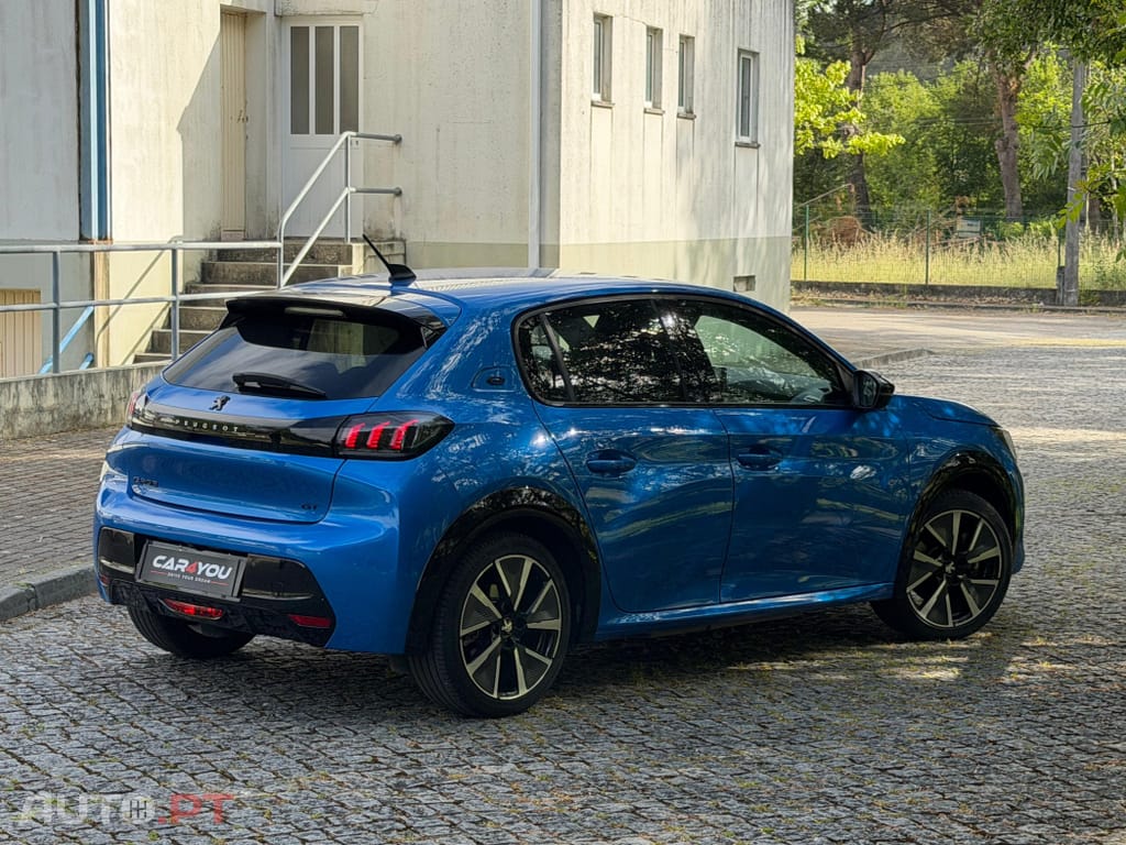 Peugeot E-208 50 kWh GT