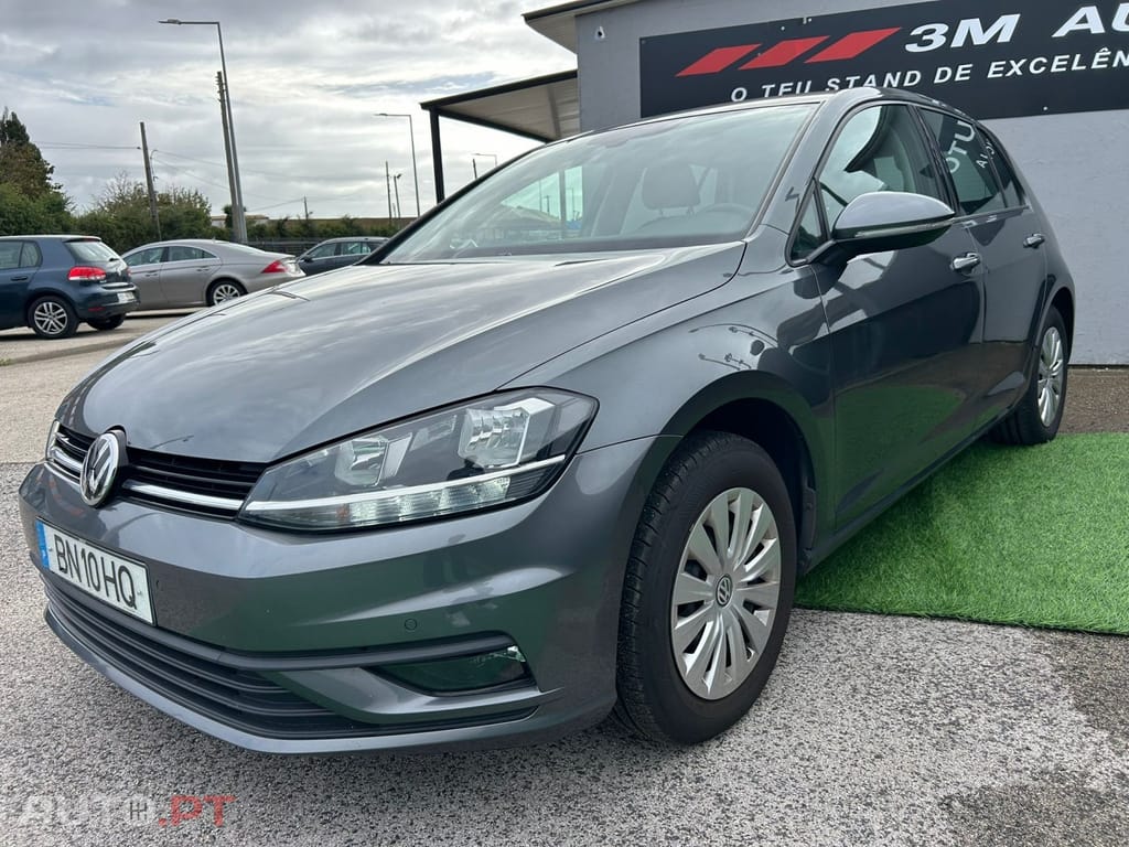 Volkswagen Golf 1.6 TDi Confortline
