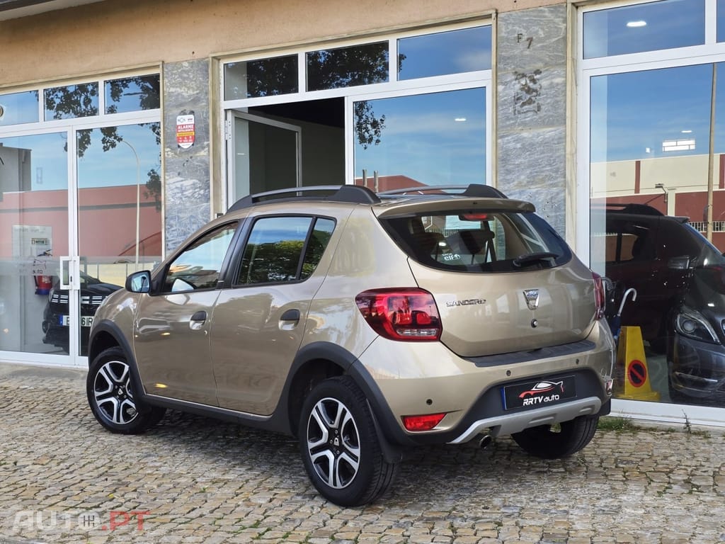 Dacia Sandero Stepway TCe 90 Ambiance
