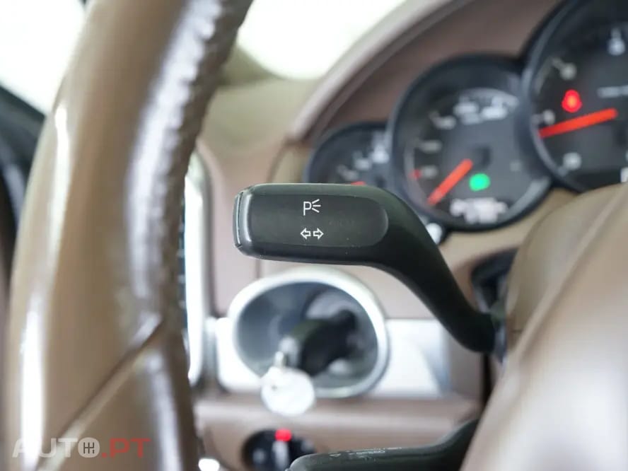 Porsche Cayenne Tiptronic