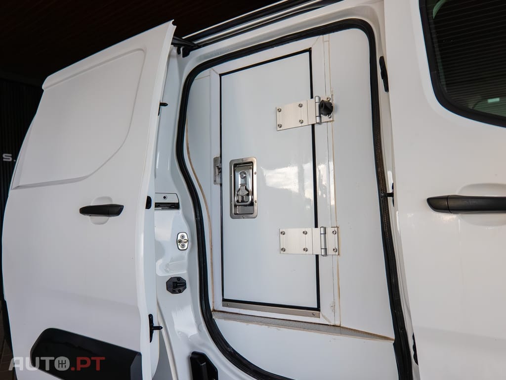 Peugeot Partner 1.6 BlueHDi L2 Premium 3L