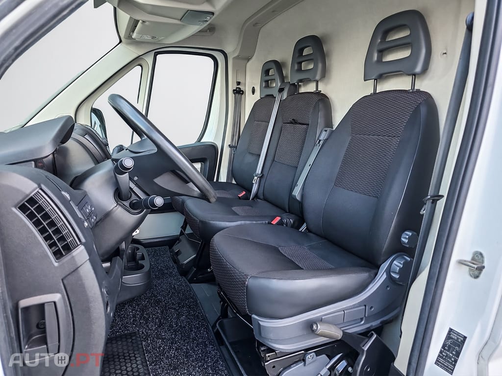 Peugeot Boxer 2.0 BlueHDi 333 L3H2 Pro