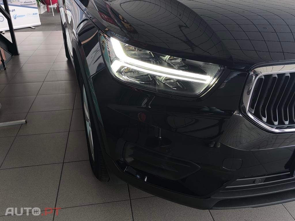 Volvo XC40 1.5 T2 Momentum