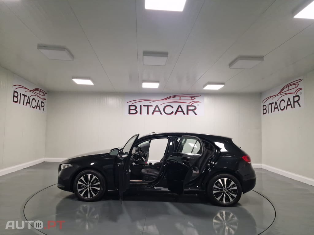Mercedes-Benz A 250 E STYLE PLUS Hibrido Plug-In