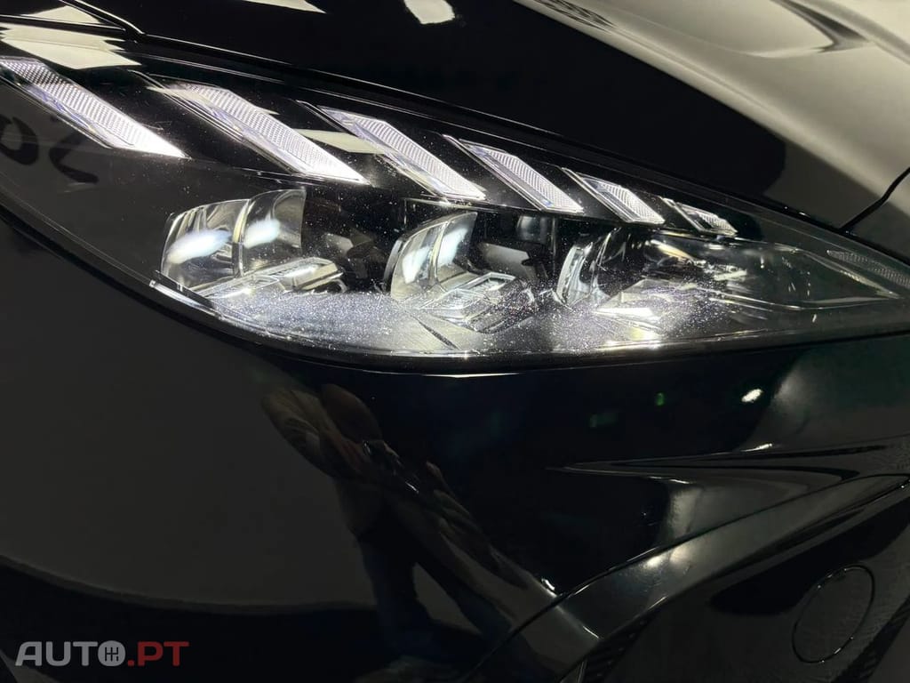 MG MG4 64 kWh Luxury