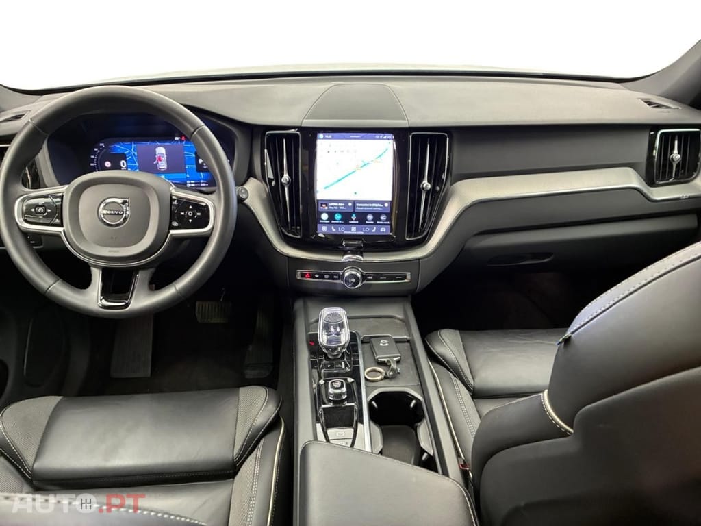 Volvo XC60 2.0 T6 PHEV Plus Style Chrome