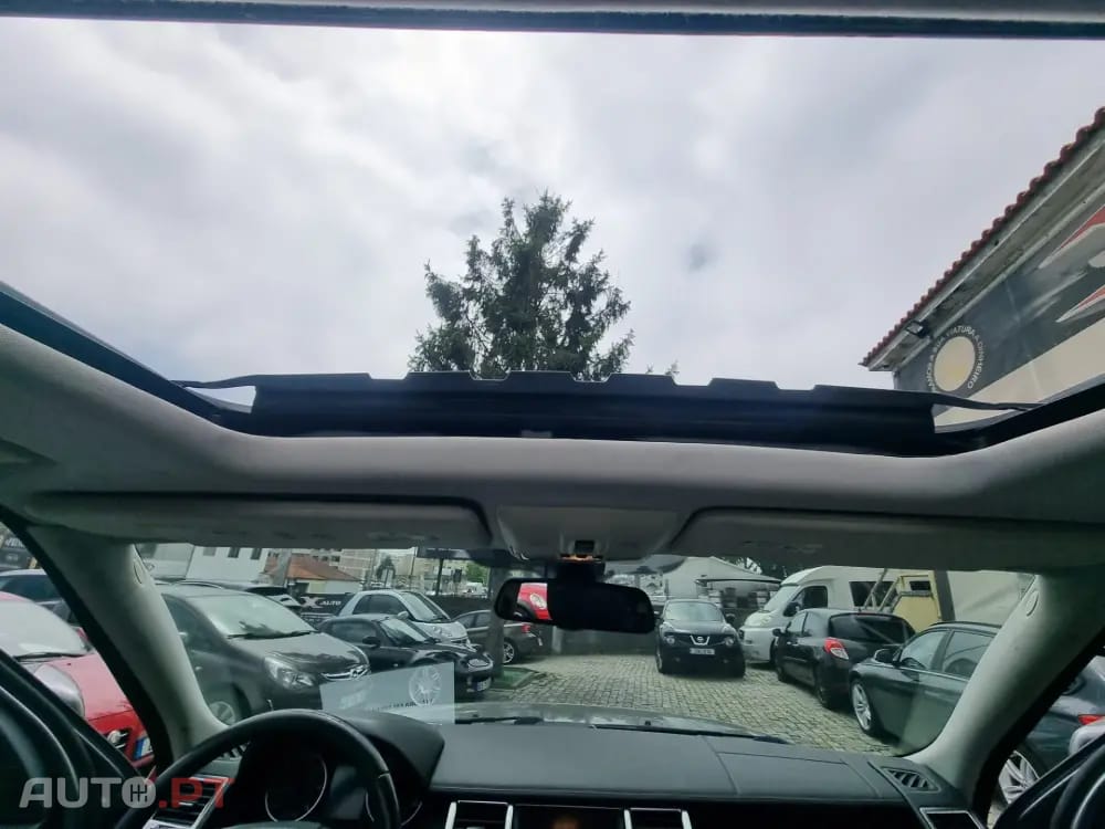 Land Rover Range Rover Sport 3.0 TDV6 HSE