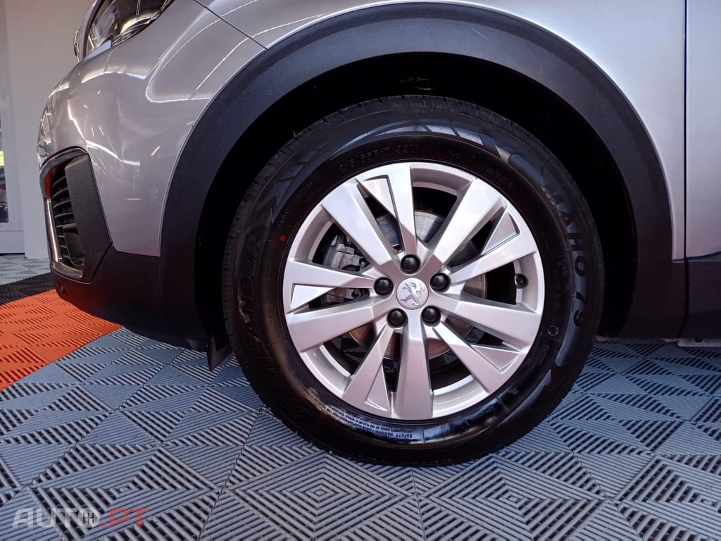 Peugeot 5008 1.5 BlueHDi Allure EAT8
