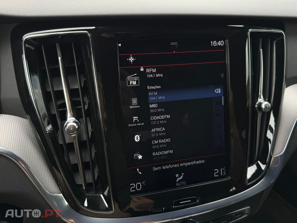 Volvo V60 2.0 D3 R-Design Geartronic