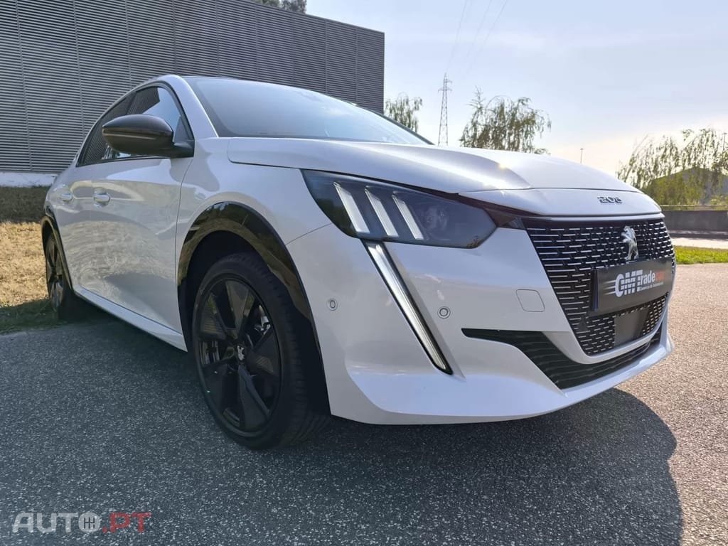 Peugeot E-208 50 kWh GT Line