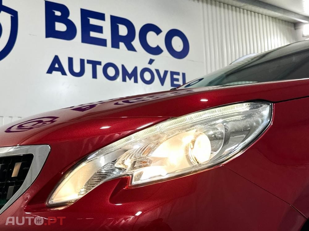 Peugeot 2008 1.2 PureTech Allure