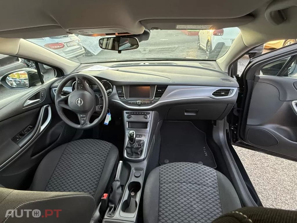 Opel Astra Sports Tourer 1.2 T Business Edition S/S