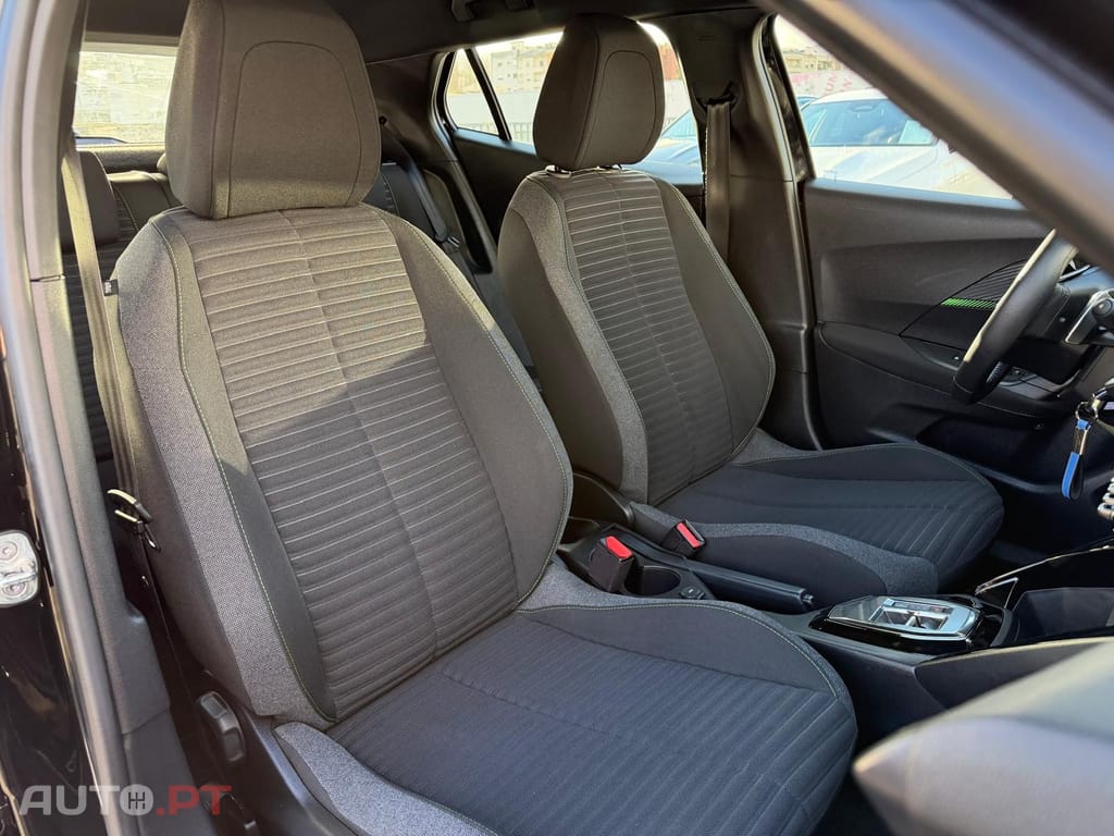 Peugeot 2008 1.5 BlueHDi Active Pack EAT8