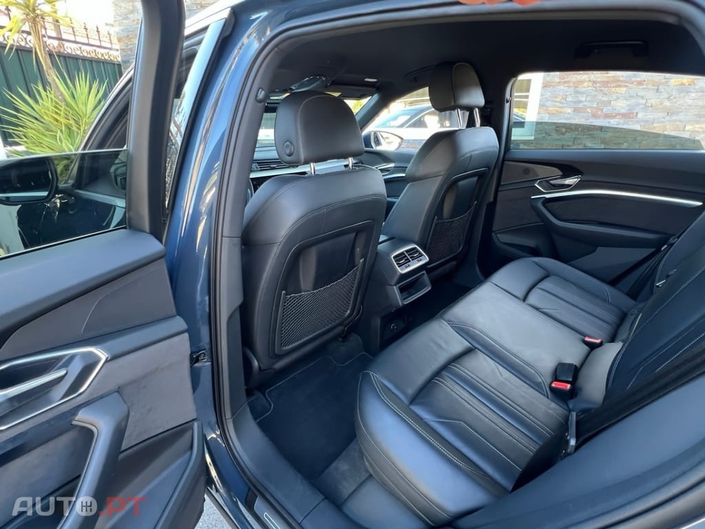 Audi Q8 E-Tron 50 quattro S line