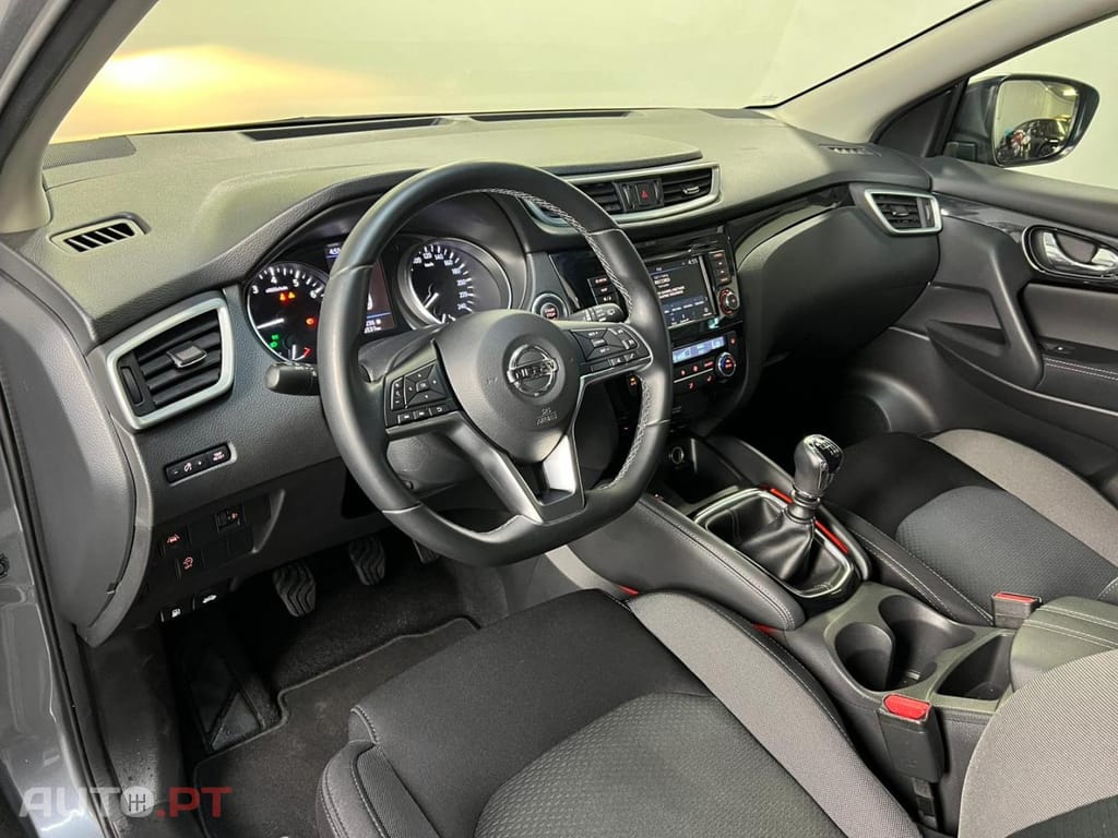 Nissan Qashqai 1.3 DIG-T 140CV mHEV 6MT N-Connecta