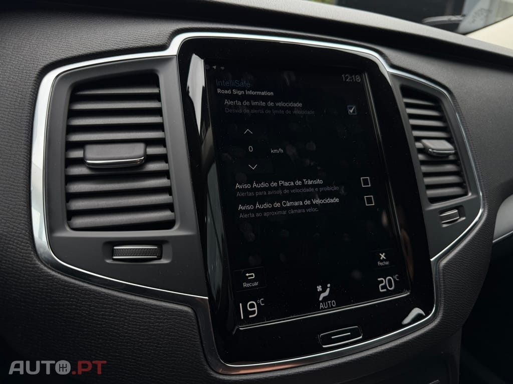 Volvo XC90 2.0 T8 PHEV Inscription Expression AWD