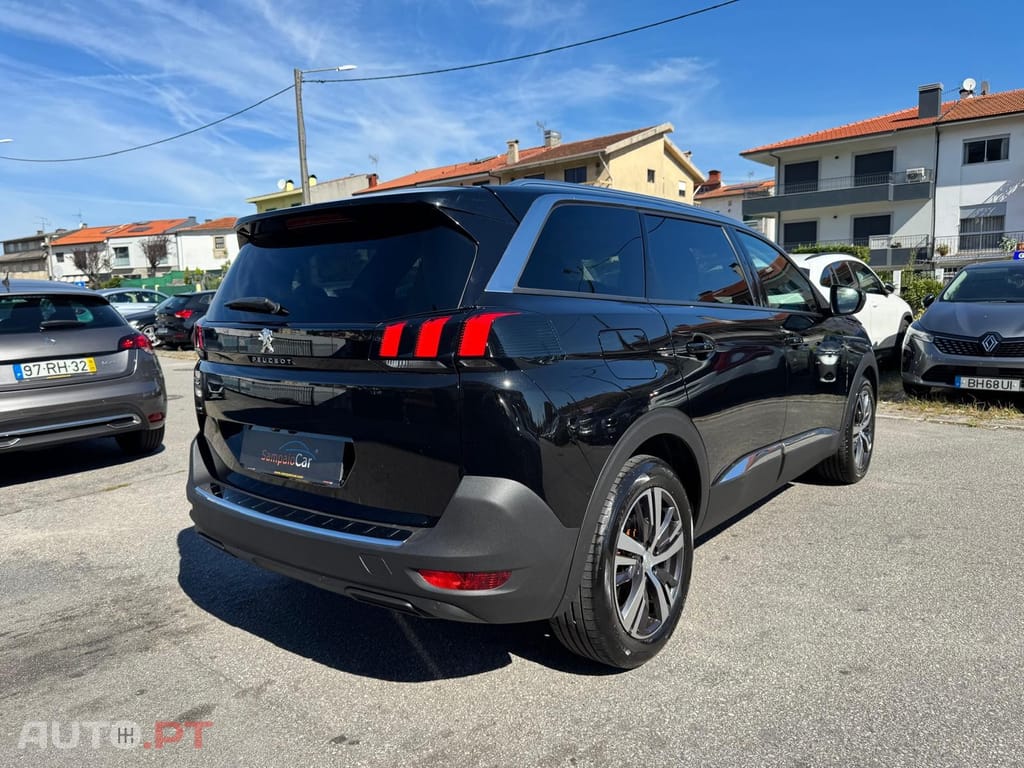 Peugeot 5008 1.5 BlueHDi Allure