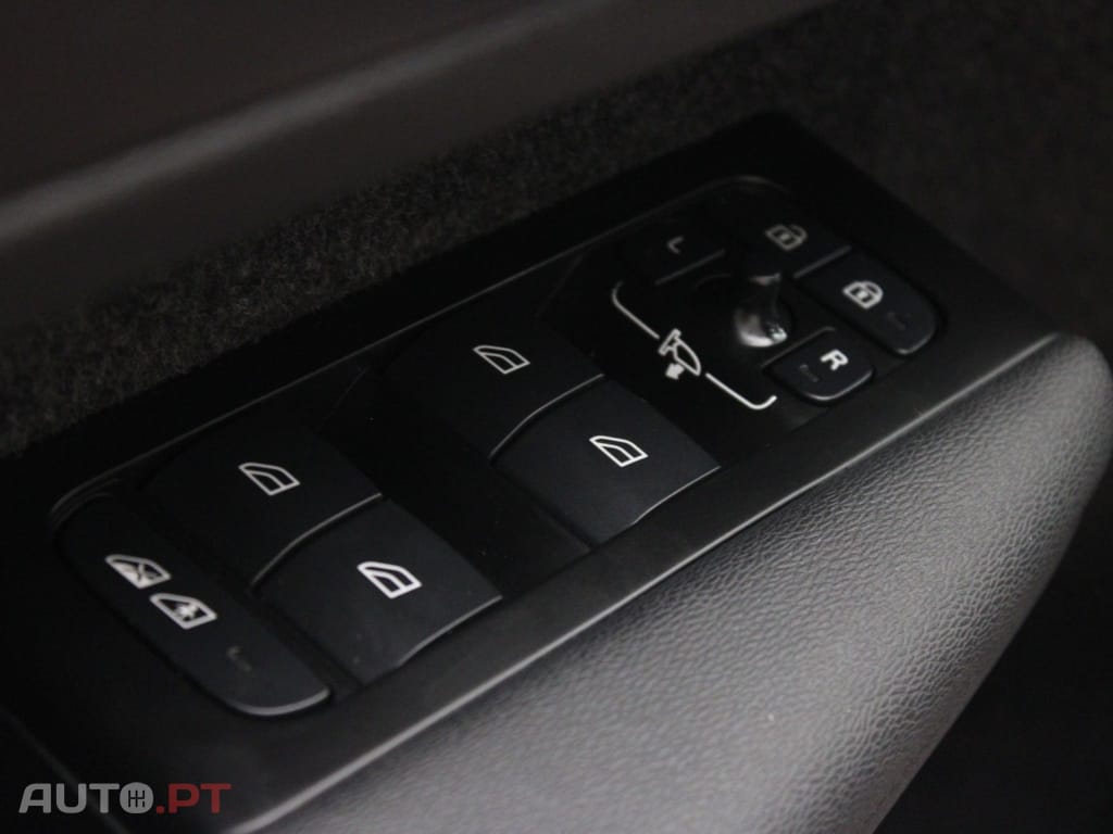 Volvo XC40 78 KWH PLUS AWD