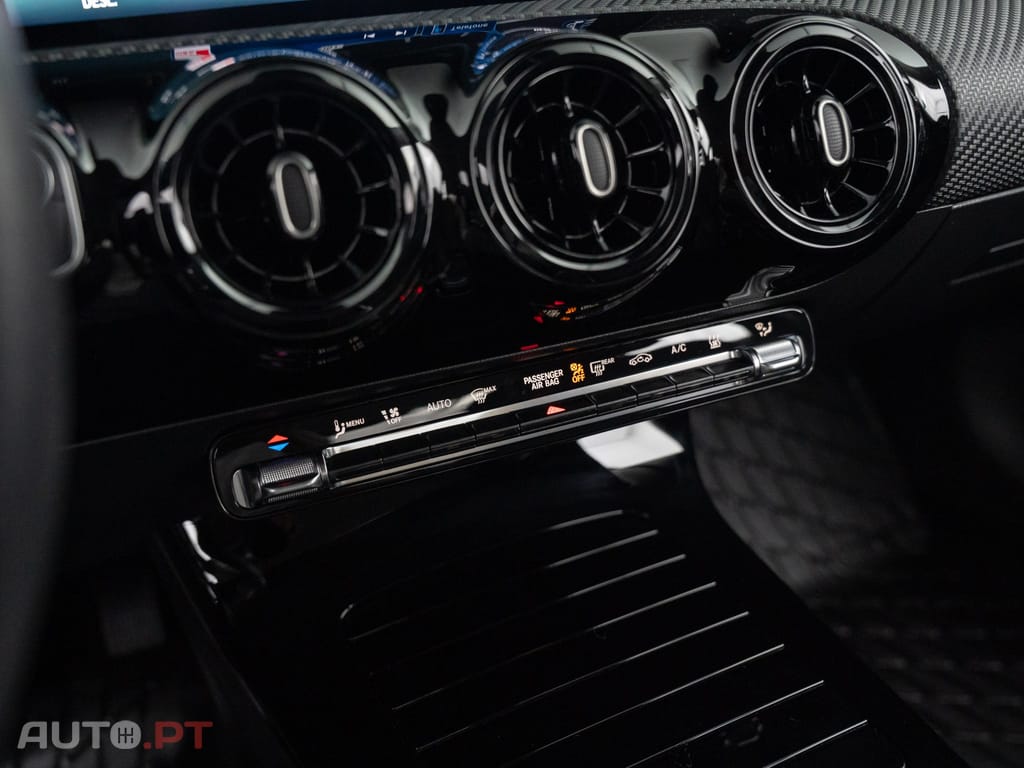 Mercedes-Benz A 250 e