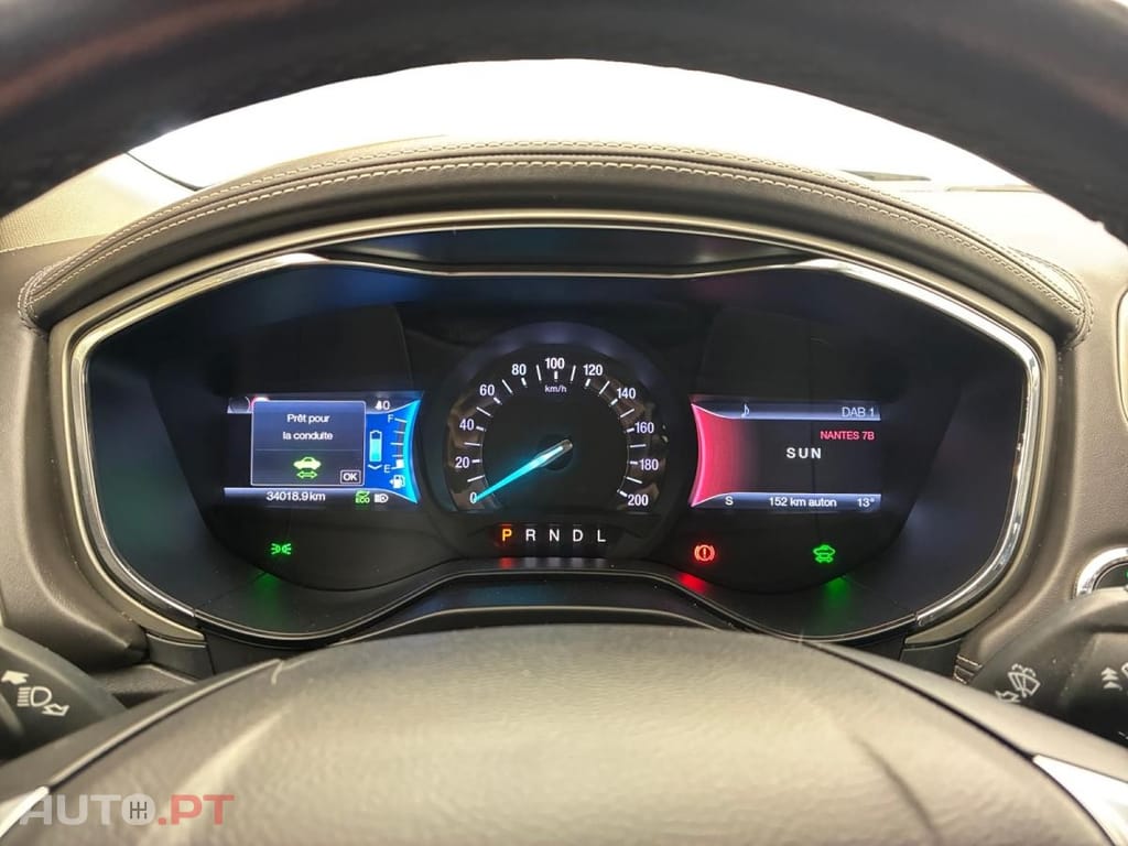 Ford Mondeo 2.0 HEV Vignale