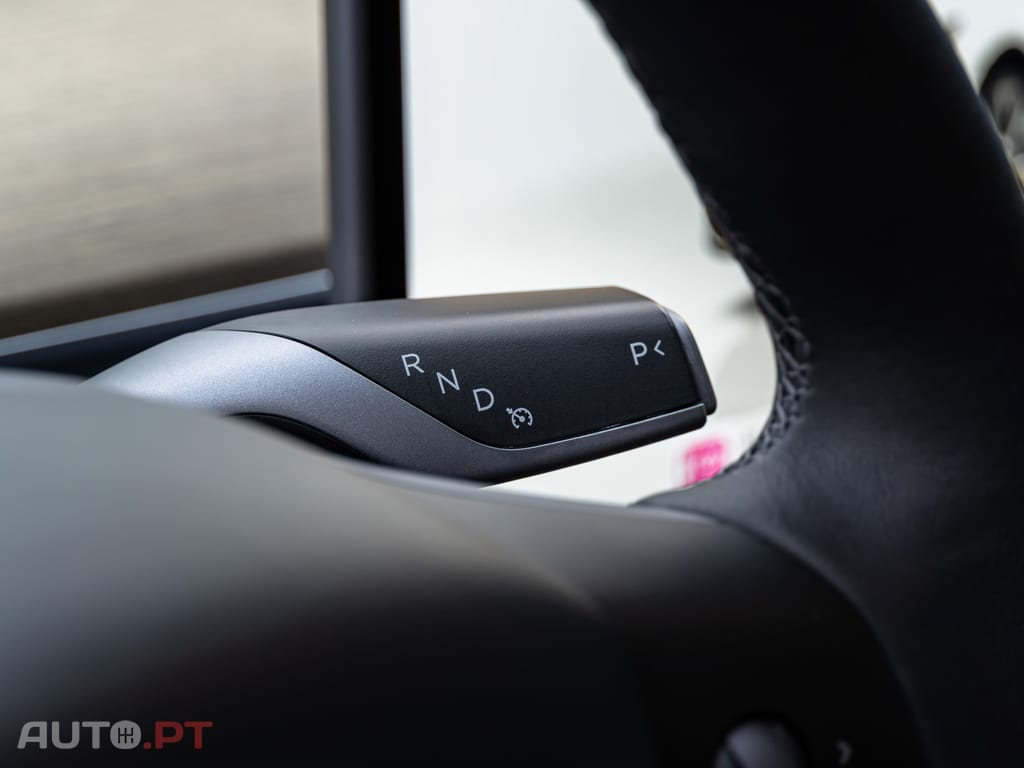 Tesla Model Y Tração Traseira