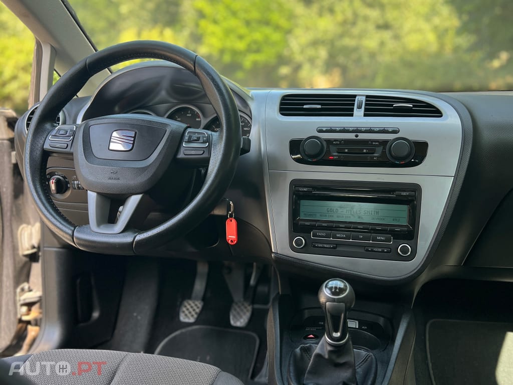 Seat Leon 1.6 TDi Ecomotive Reference