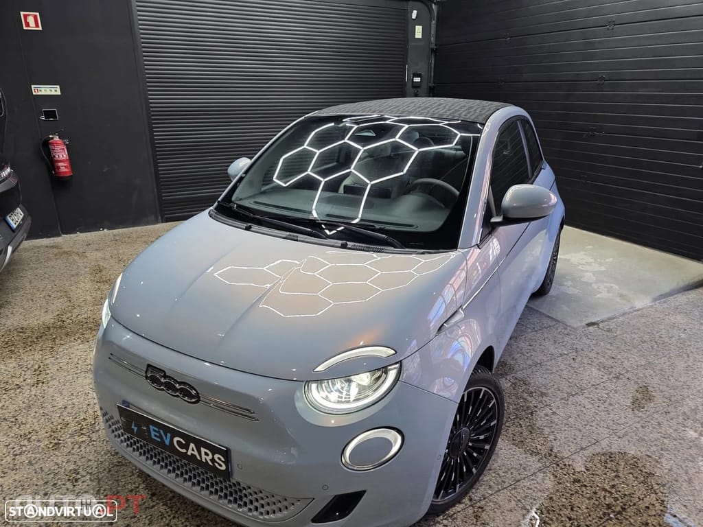 Fiat 500e La Prima